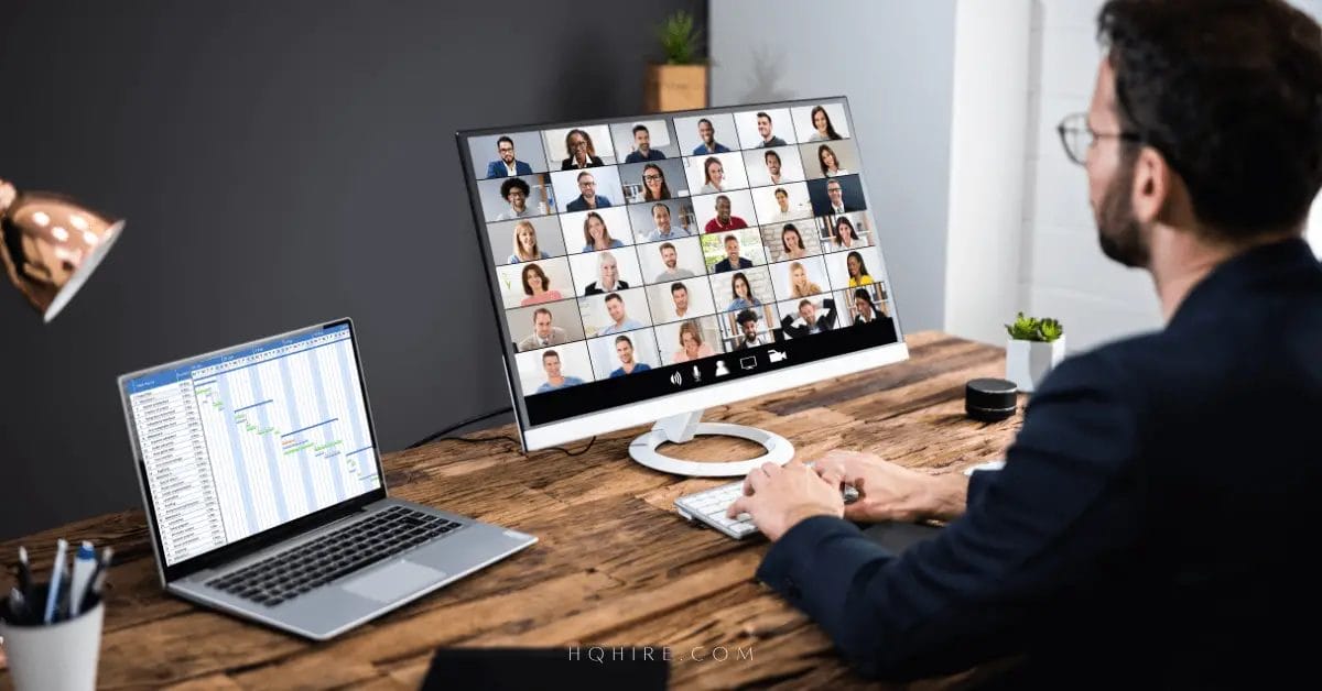 6 Types of Online Meetings in The Workplace (Pros & Cons)